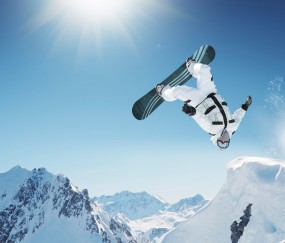 开云平台-英超争冠之夜，卢卡库用制胜球完成自我救赎