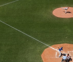 世界杯2026-太阳对阵雄鹿，约基奇打出生涯之夜，当错误的主角照亮了篮球的真理