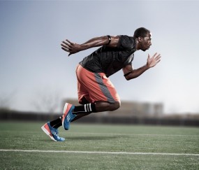 开云下载-阿尔瓦雷斯一己之力撕碎日本防线，AC米兰惊天翻盘彰显足球真谛